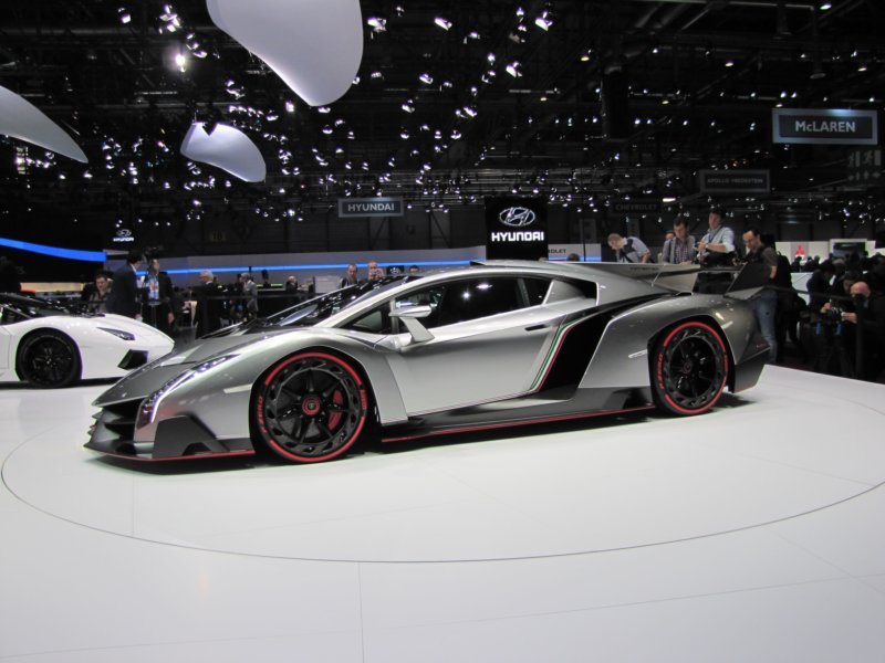 lamborghinivenenolp750421.jpg
