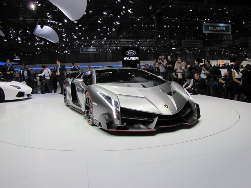lamborghinivenenolp750427.jpg