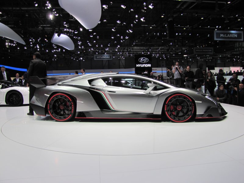 lamborghinivenenolp750441.jpg