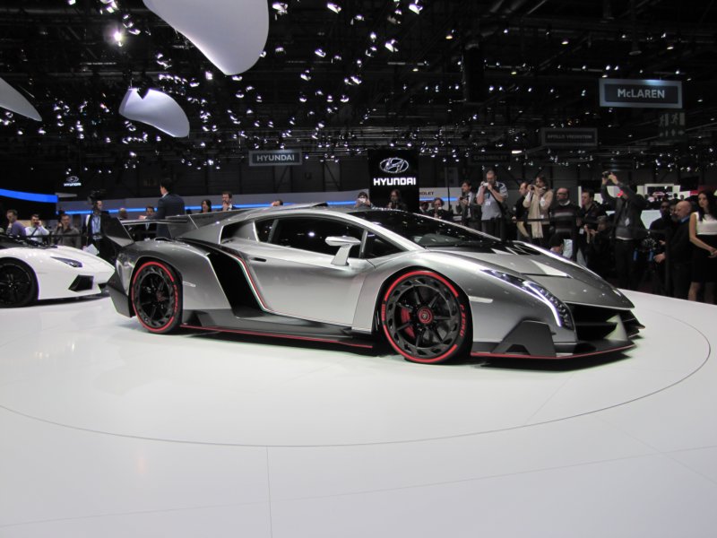 lamborghinivenenolp750448.jpg