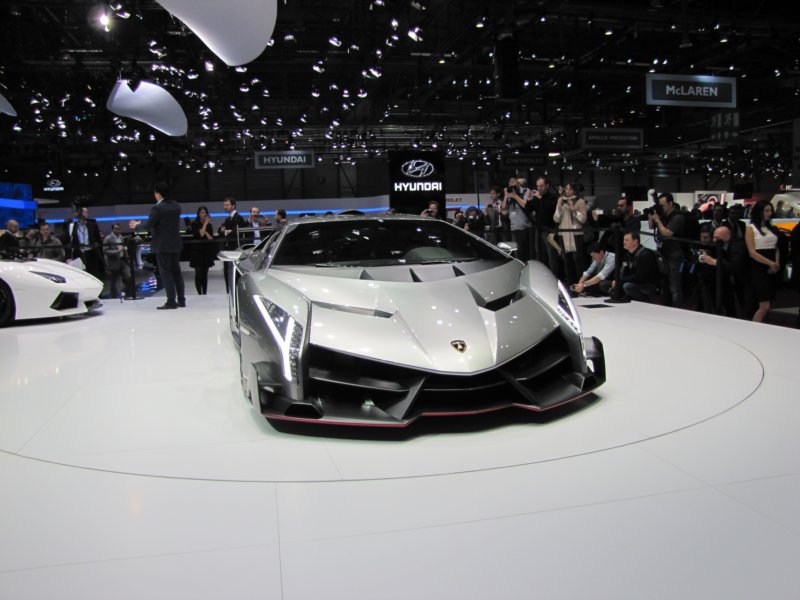 lamborghinivenenolp750451.jpg