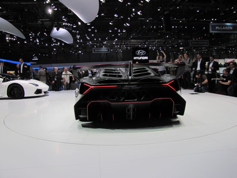 lamborghinivenenolp750464.jpg