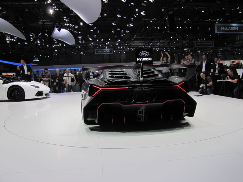 lamborghinivenenolp750474.jpg