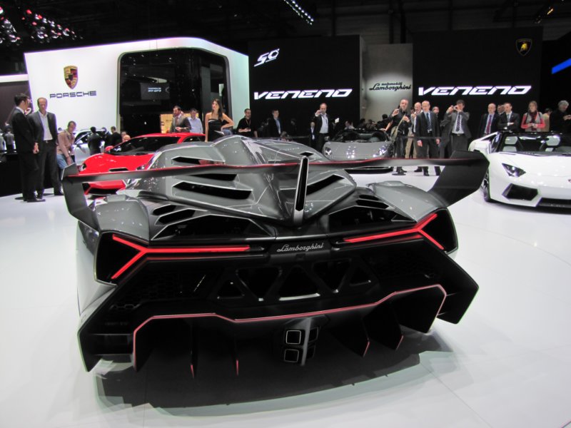 lamborghinivenenolp750477.jpg