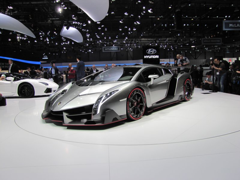 lamborghinivenenolp750485.jpg