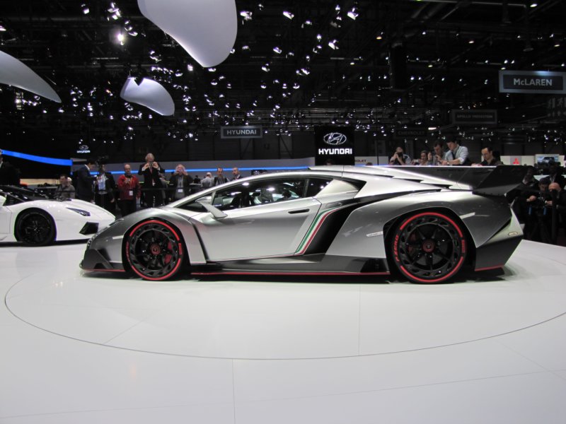 lamborghinivenenolp750497.jpg