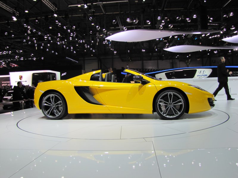 mclaren12cspider11.jpg