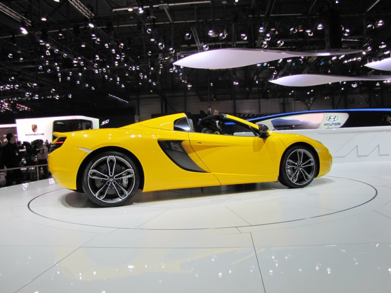 mclaren12cspider18.jpg