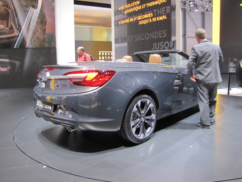 opelcascada10.jpg