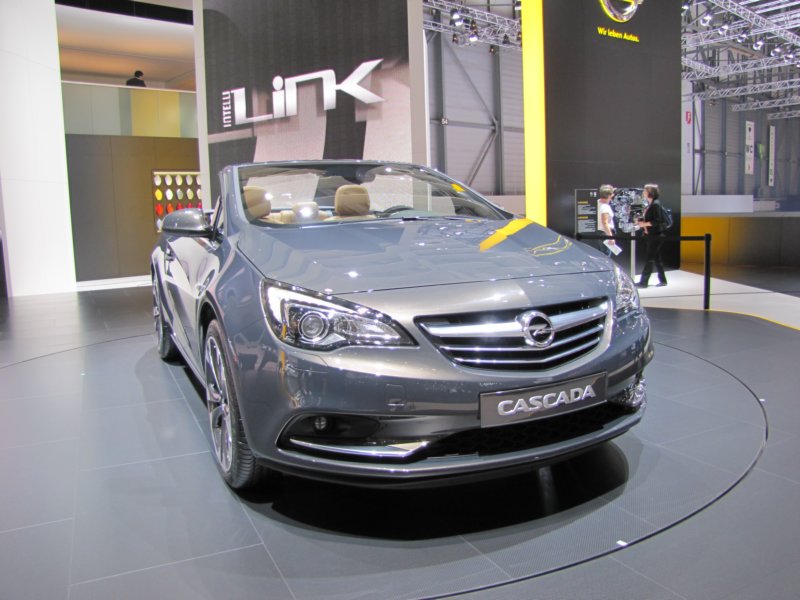 opelcascada18.jpg