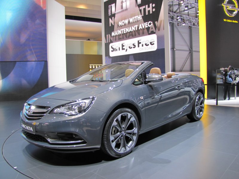 opelcascada26.jpg