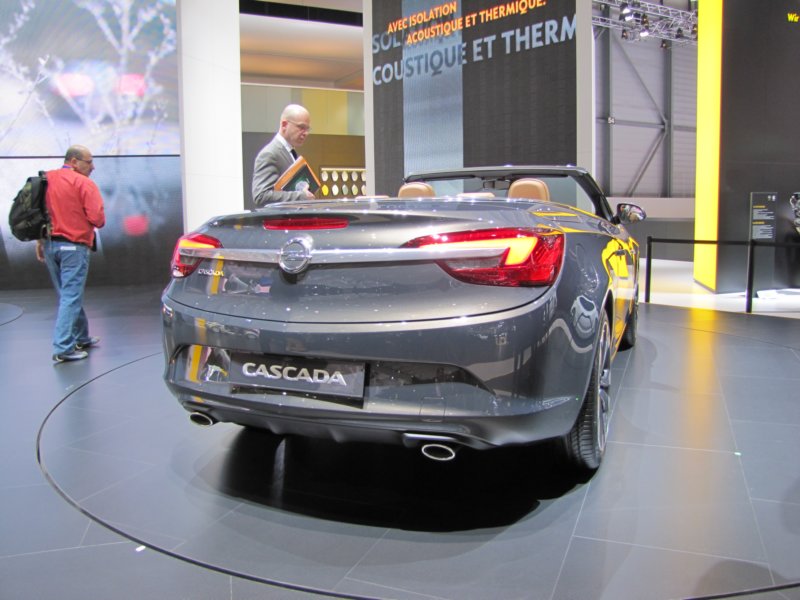 opelcascada27.jpg