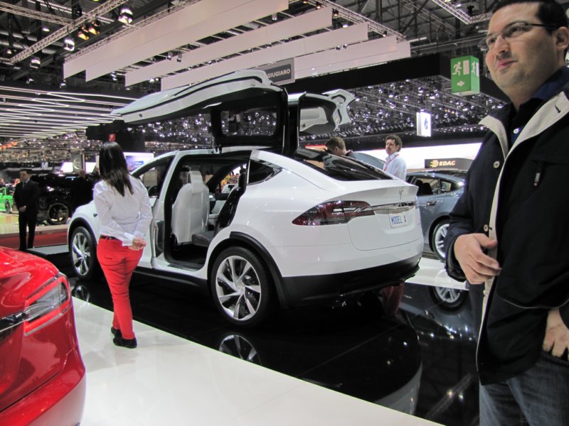 teslamodelx10.jpg