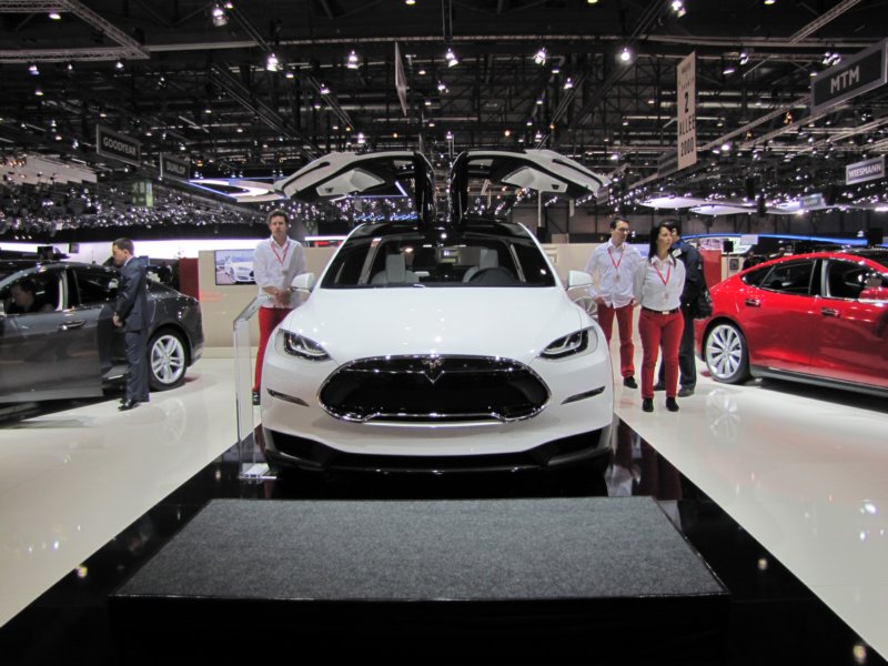 teslamodelx8.jpg