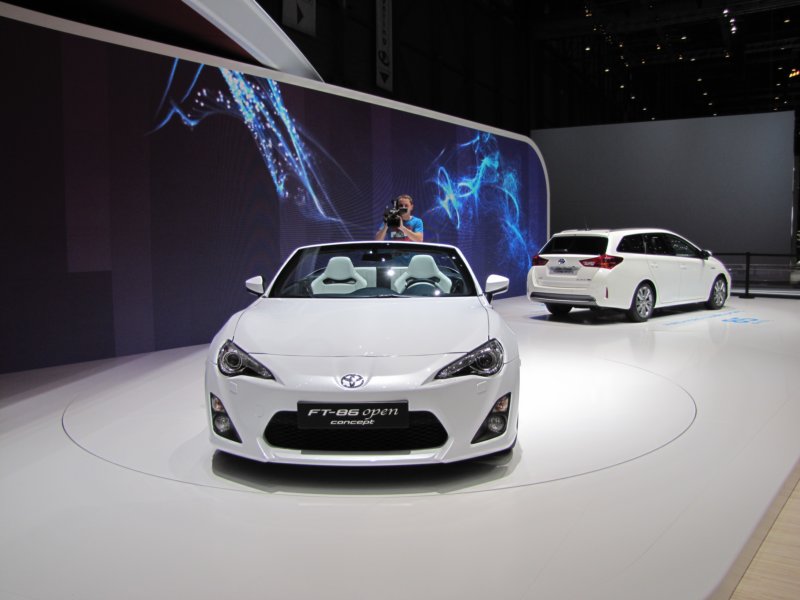toyotaft86openconcept19.jpg