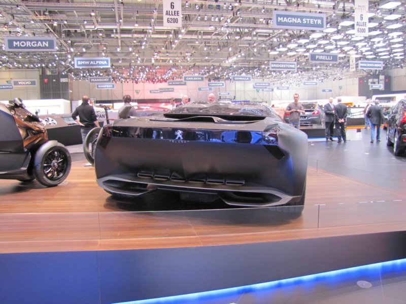 peugeotonyx3.jpg