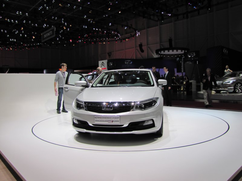 qoros3sedan23.jpg