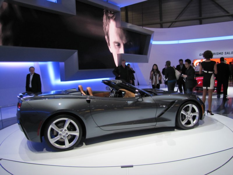chevroletcorvettestingrayconvertible33.jpg