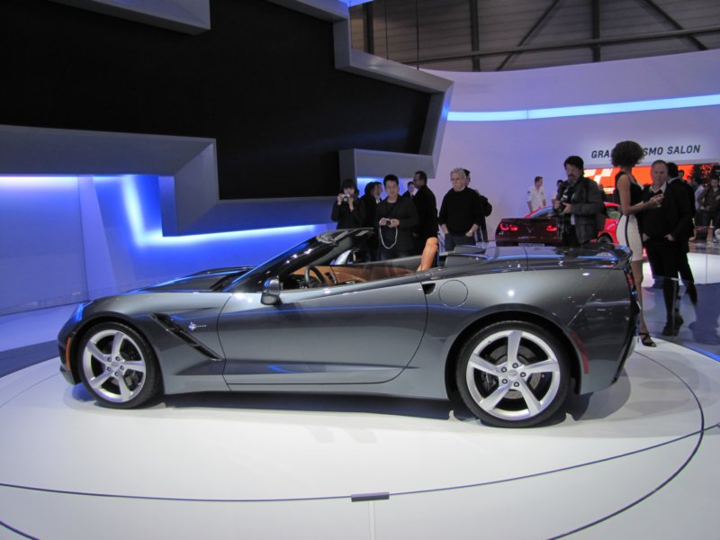 chevroletcorvettestingrayconvertible44.jpg
