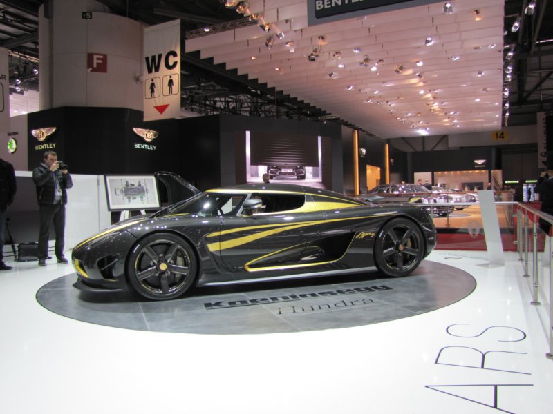 koenigseggagerashundra100.jpg