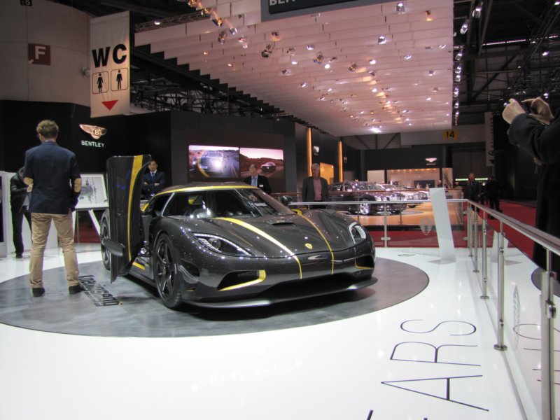 koenigseggagerashundra114.jpg