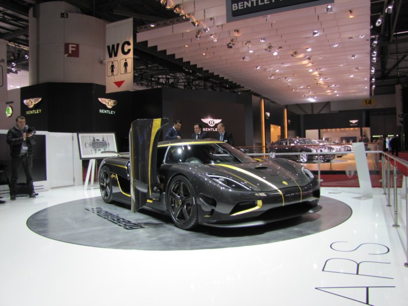 koenigseggagerashundra12.jpg