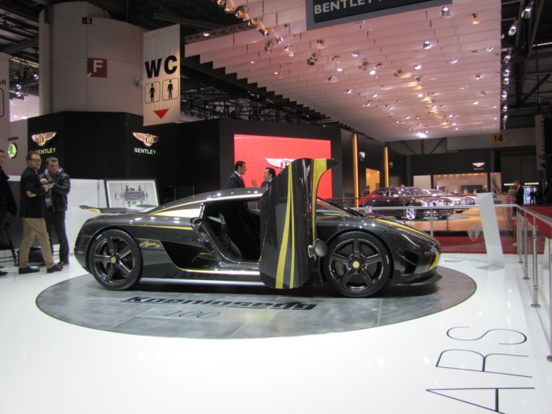 koenigseggagerashundra54.jpg