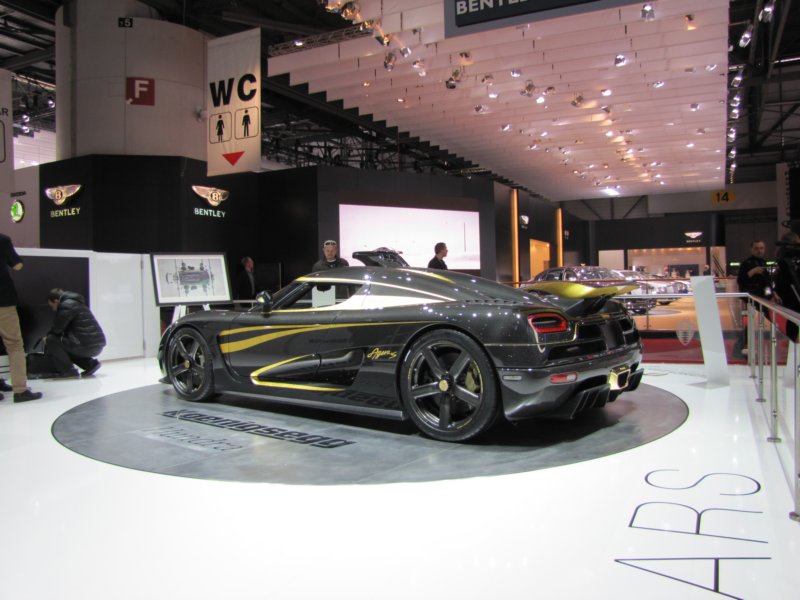 koenigseggagerashundra63.jpg