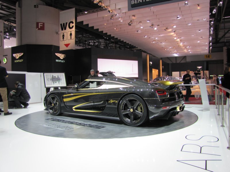 koenigseggagerashundra66.jpg