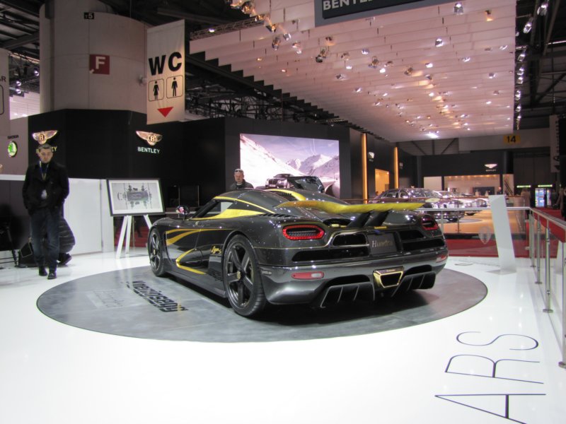 koenigseggagerashundra70.jpg