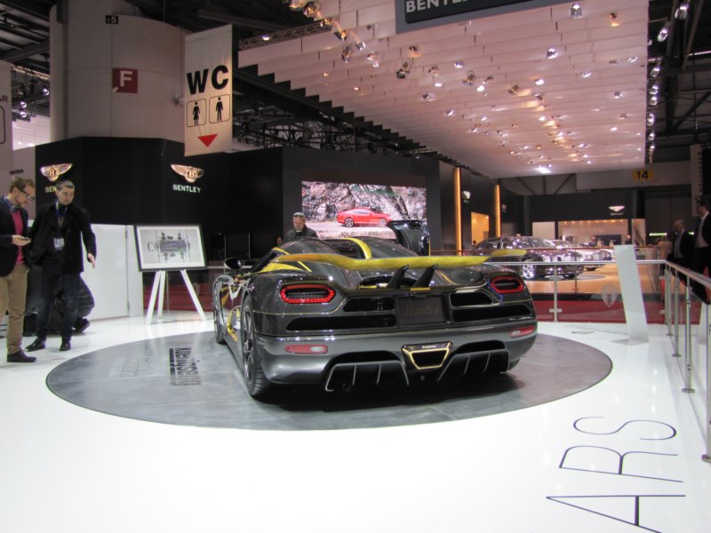 koenigseggagerashundra76.jpg