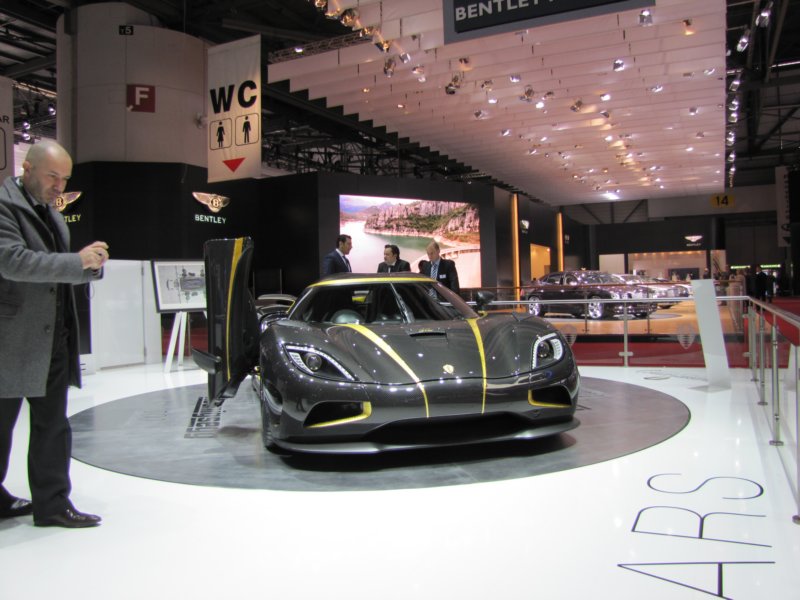koenigseggagerashundra94.jpg