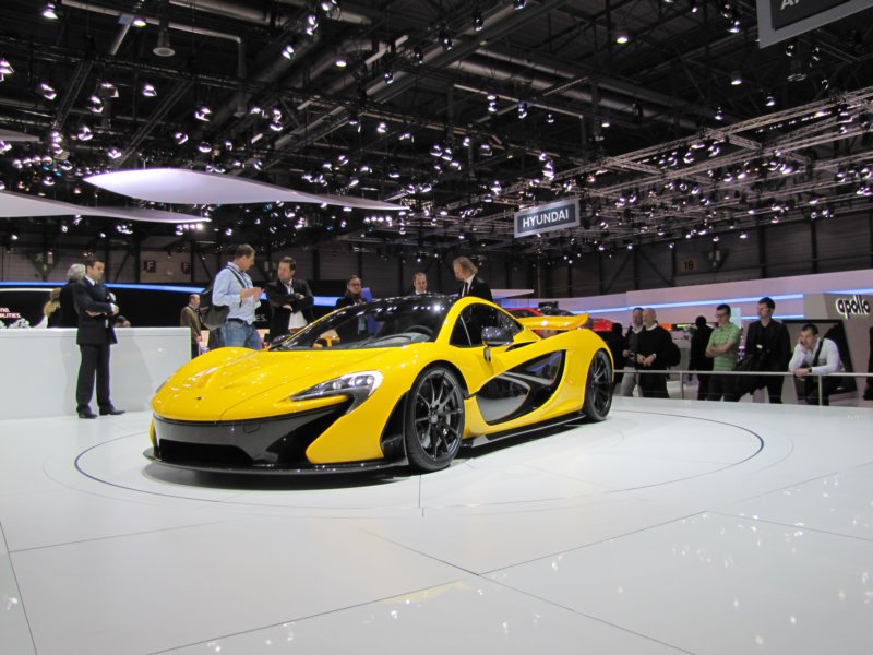 mclarenp1104.jpg