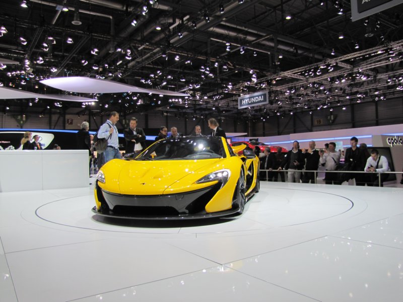 mclarenp194.jpg