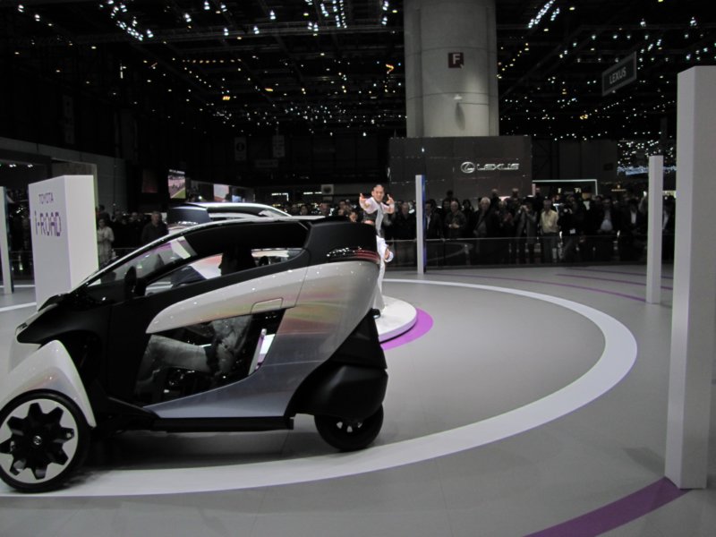 toyotairoad18.jpg