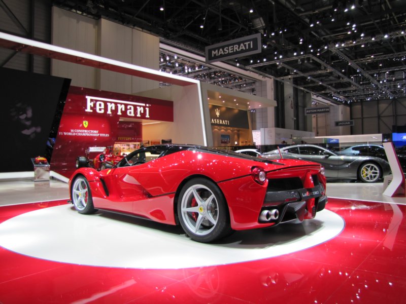 ferrarilaferrari22.jpg