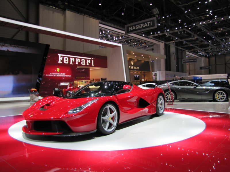 ferrarilaferrari42.jpg