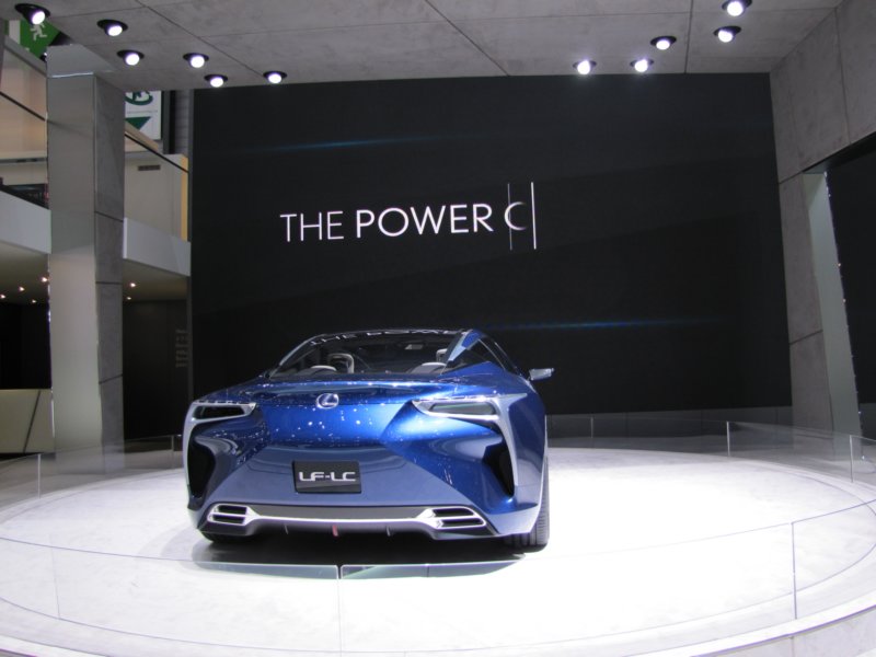 lexuslflc3.jpg