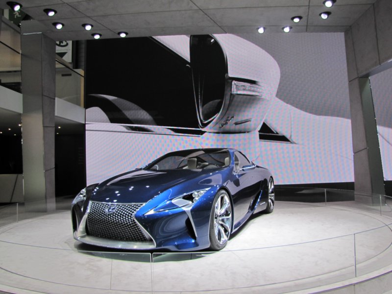 lexuslflc41.jpg