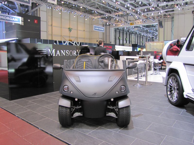 mansorygariacurrusgolfcart3.jpg