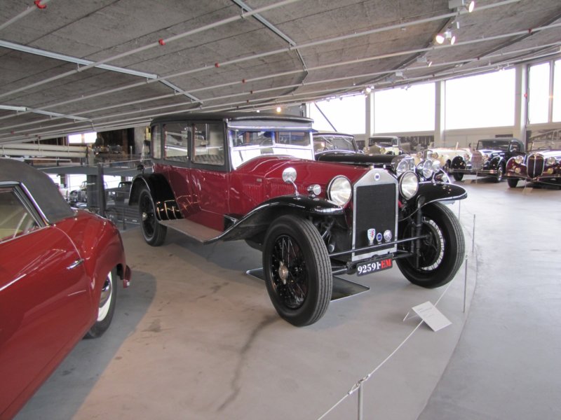 hhenerlancialambda19295.jpg