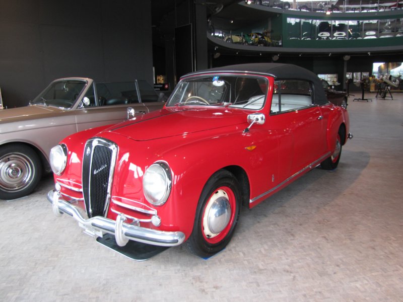 lanciaaureliacabrioletpininfarina2.jpg