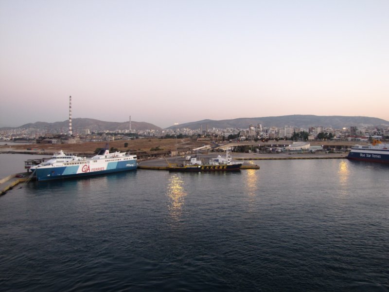 sep2014piraeus3.jpg