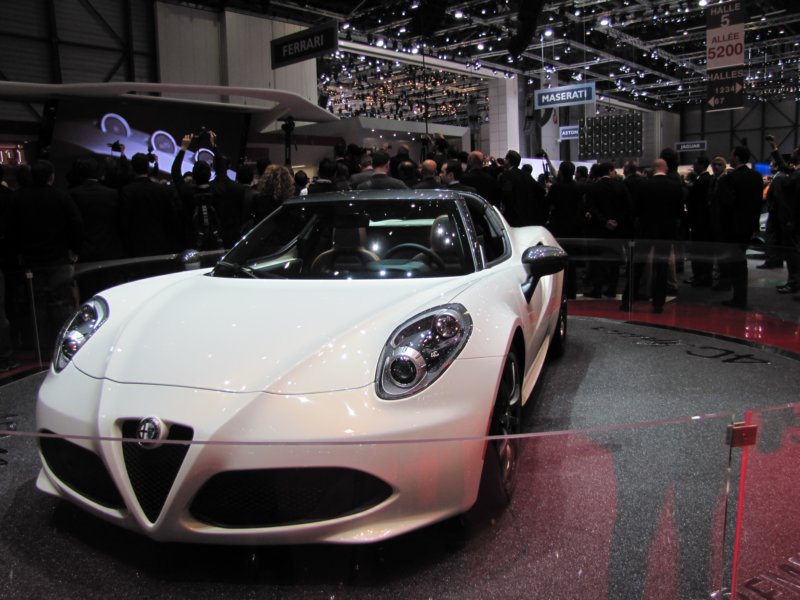 alfaromeo4cspider33.jpg