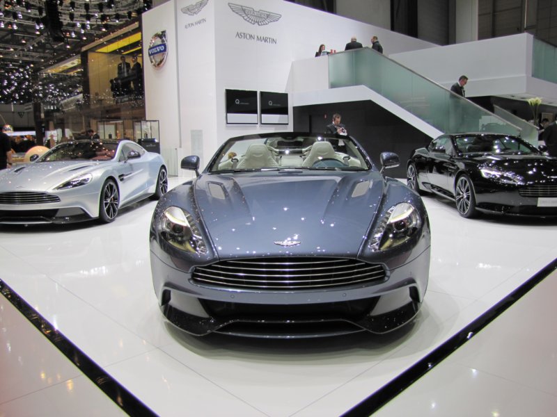 astonmartinvanquishvolante2.jpg