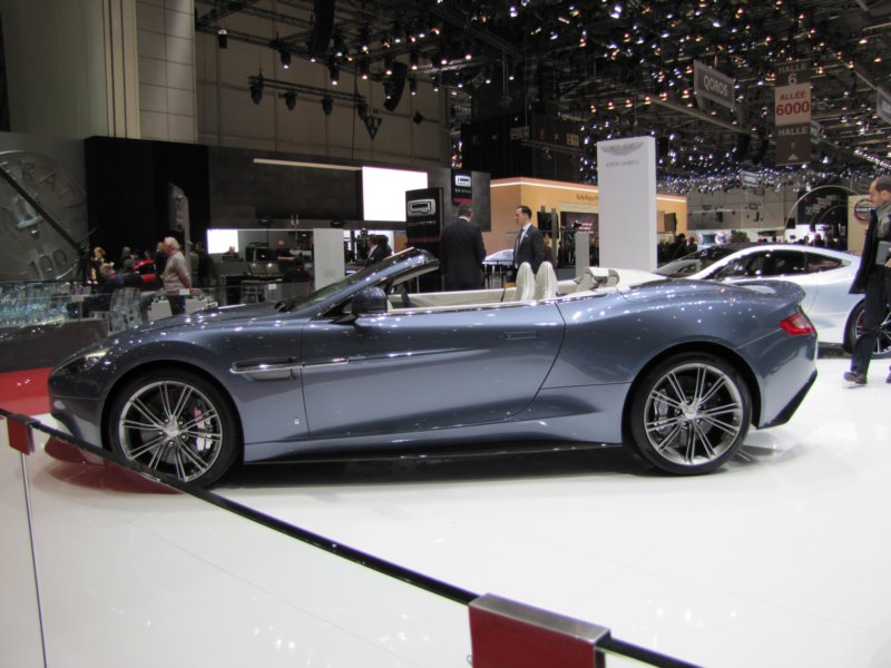 astonmartinvanquishvolante3.jpg