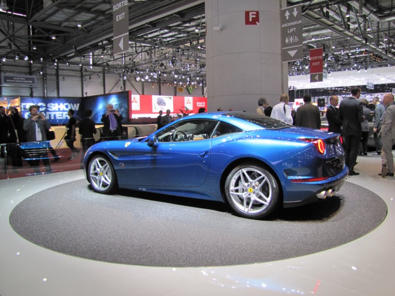 ferraricaliforniat32.jpg