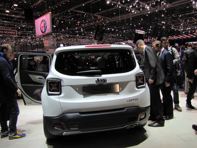 jeeprenegade20.jpg