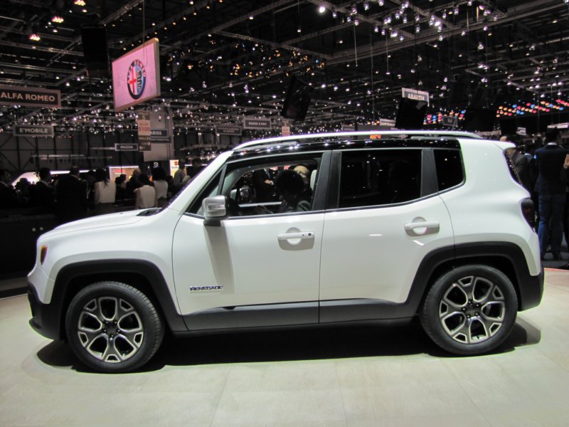 jeeprenegade42.jpg