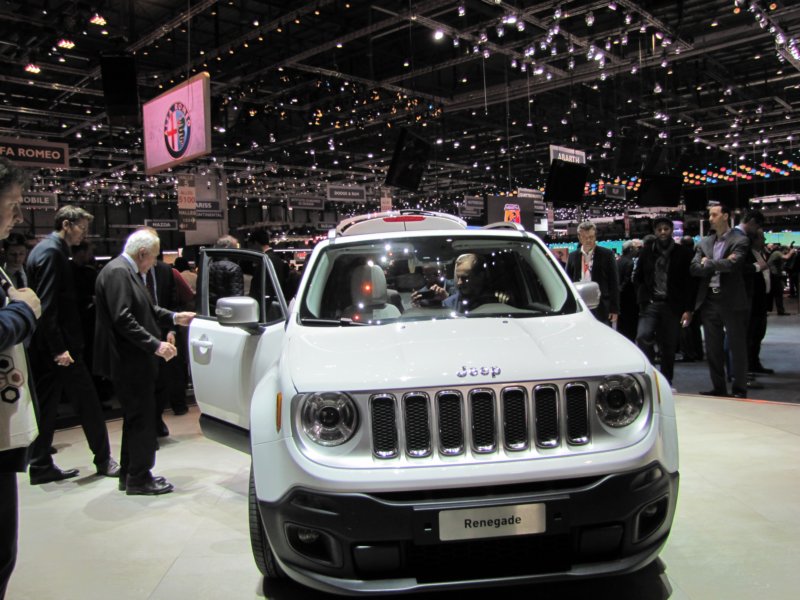 jeeprenegade54.jpg